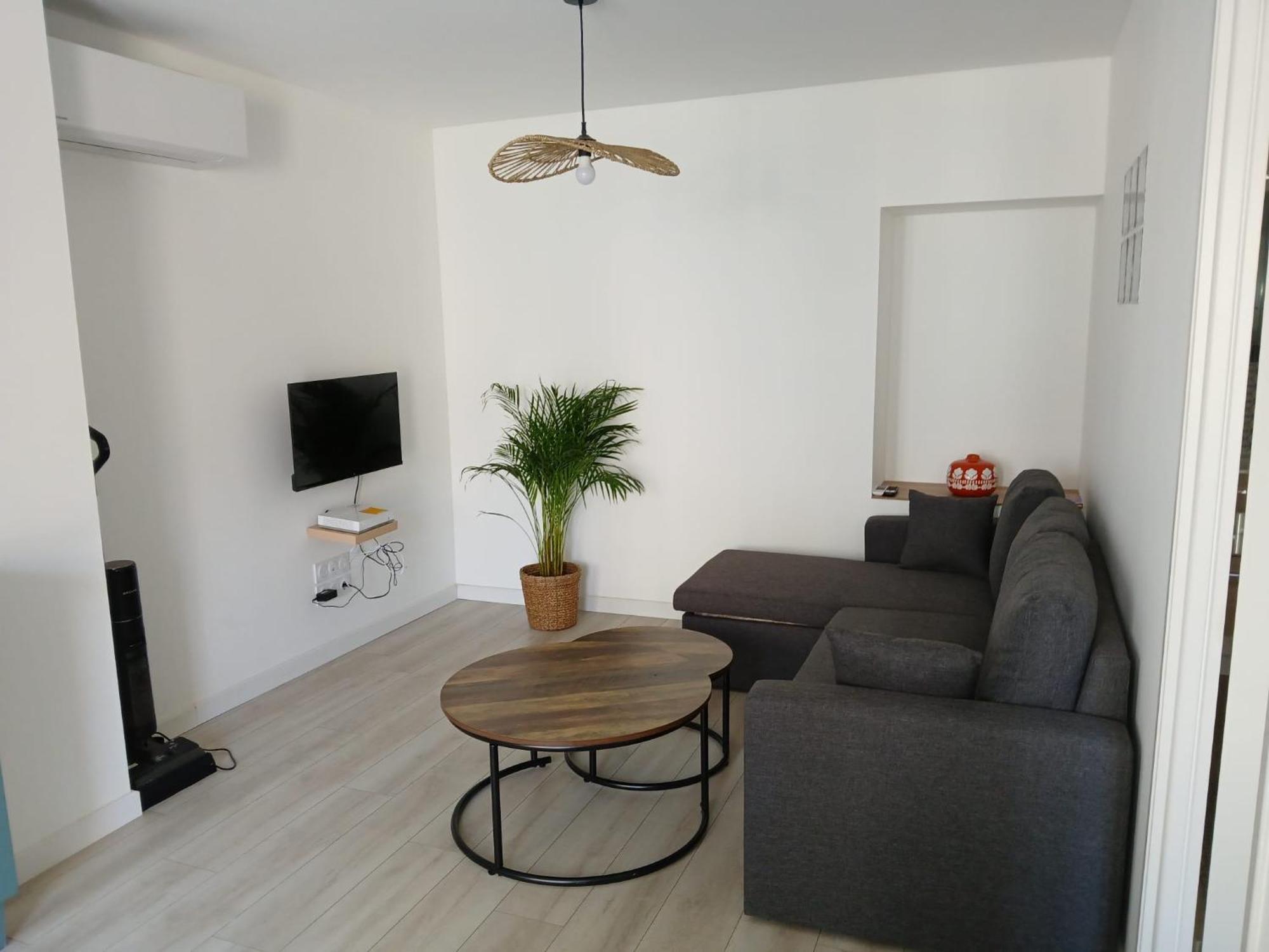 Appartement L Exotique à Marlieux Extérieur photo